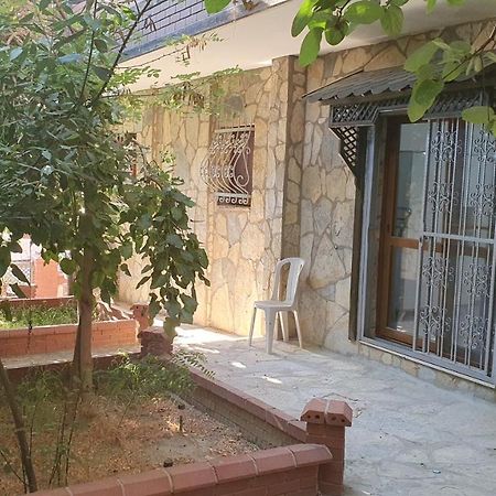2+1 Apartm With Garden + Balcony , At Ladies Beach Kuşadası Exterior photo
