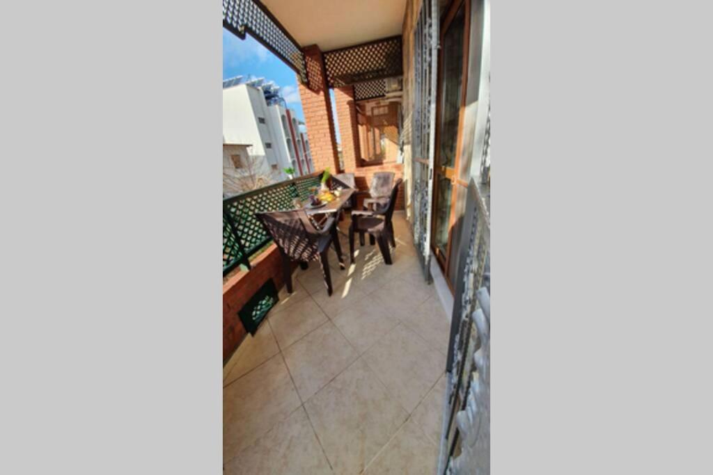 2+1 Apartm With Garden + Balcony , At Ladies Beach Kuşadası Exterior photo