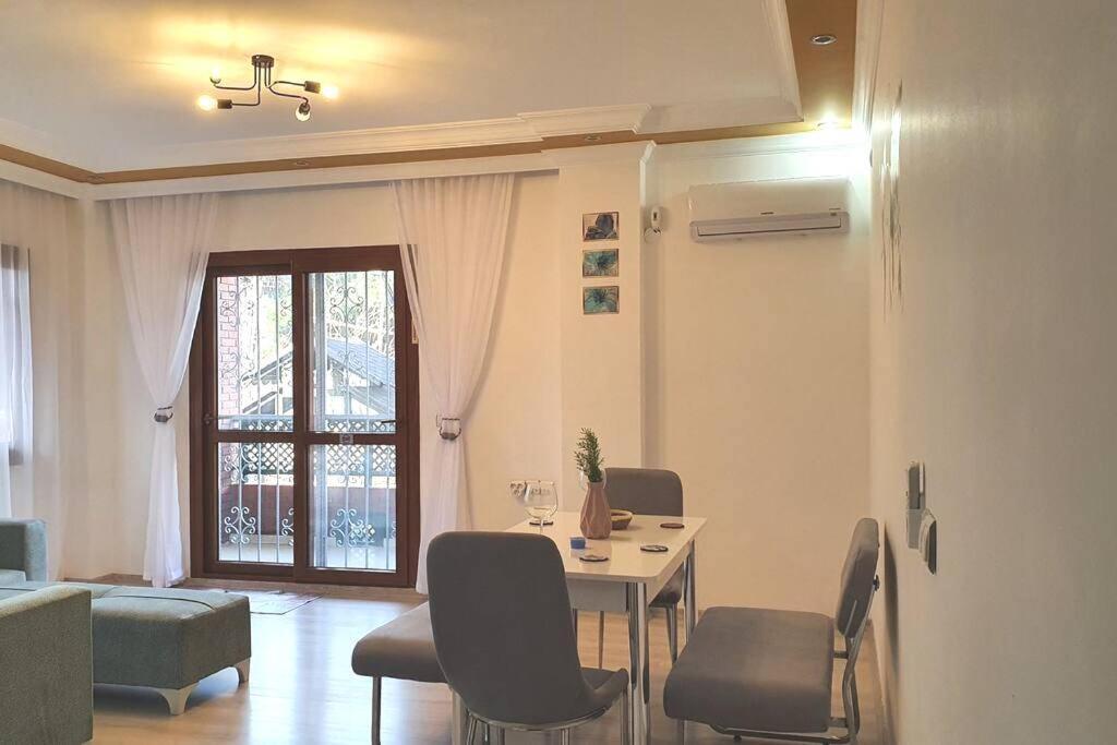 2+1 Apartm With Garden + Balcony , At Ladies Beach Kuşadası Exterior photo