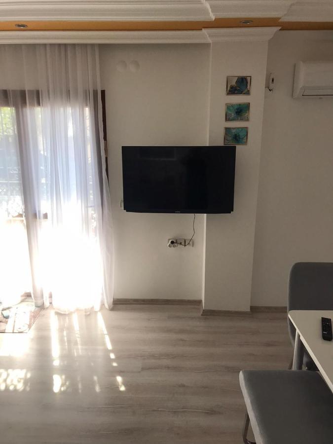 2+1 Apartm With Garden + Balcony , At Ladies Beach Kuşadası Exterior photo
