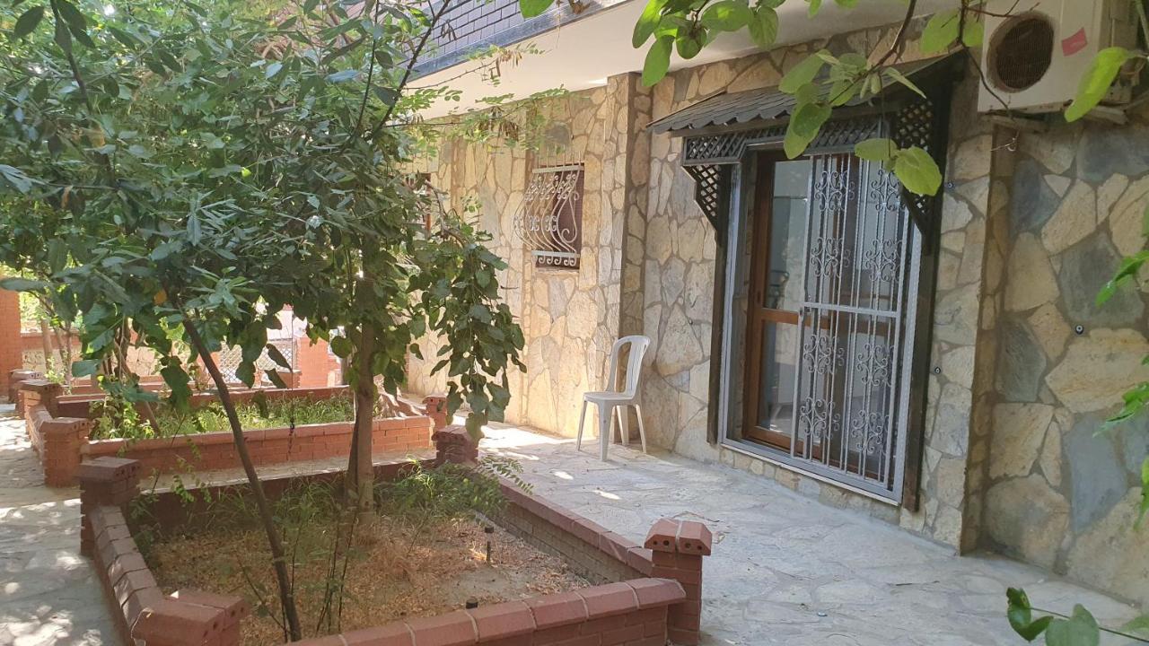 2+1 Apartm With Garden + Balcony , At Ladies Beach Kuşadası Exterior photo